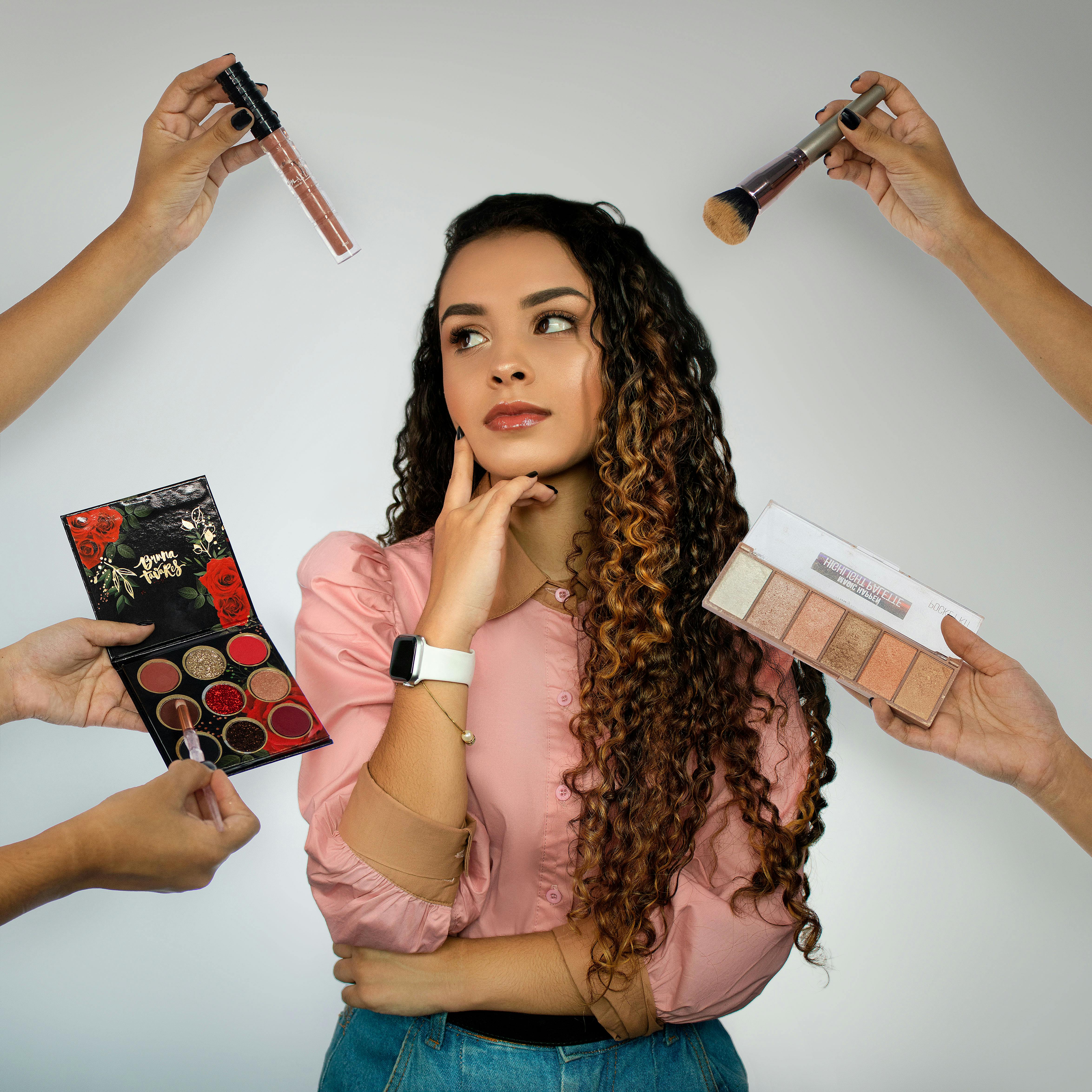 水蜜桃86色号氛围图：粉橘光泽与精致质感