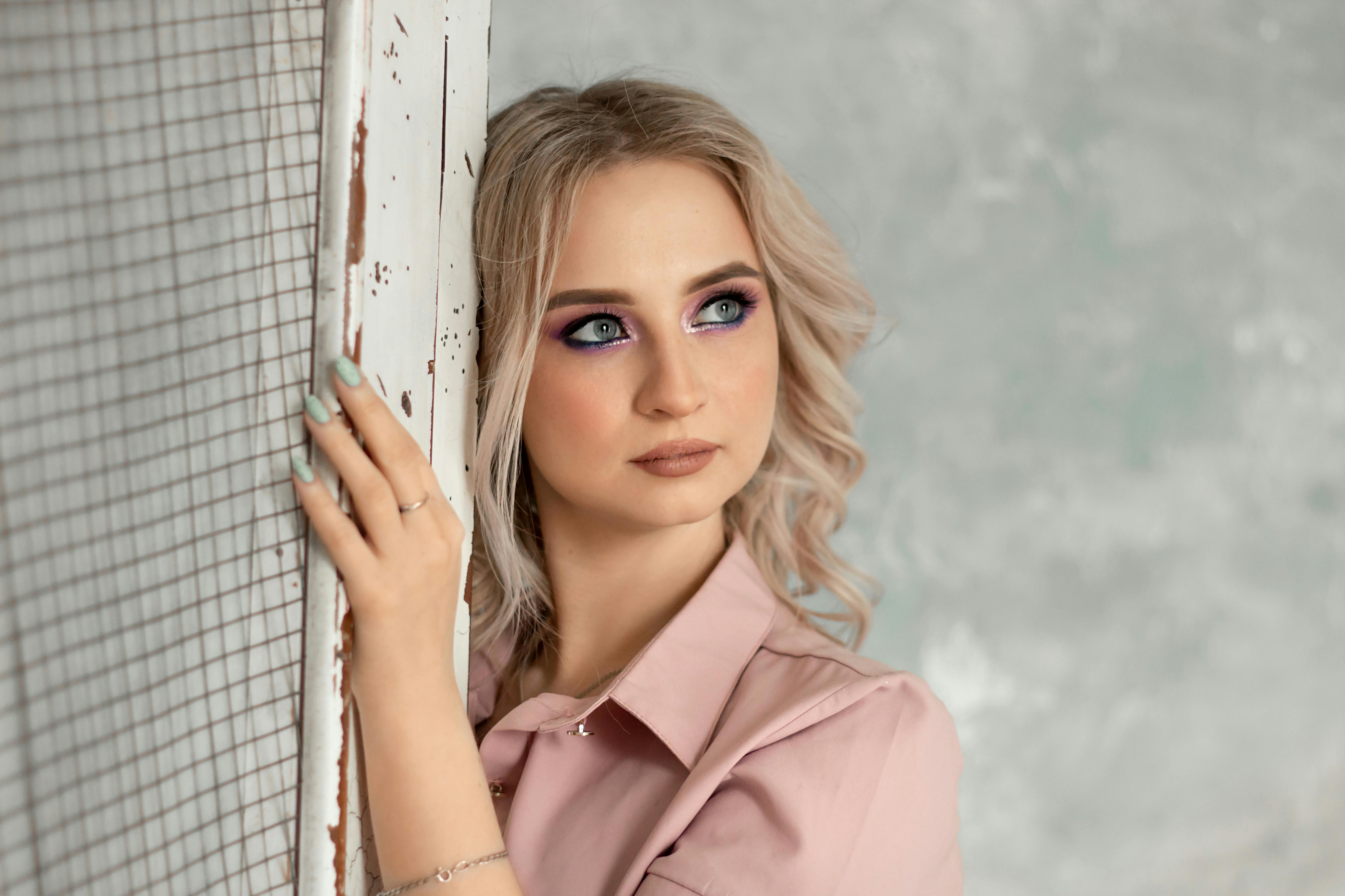 水蜜桃86真实妆效图：柔和提亮与自然光泽